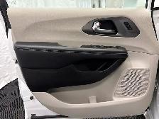 2022 Chrysler Pacifica TOURING-L | LEATHER | POWER GATE | REM - Photo 18