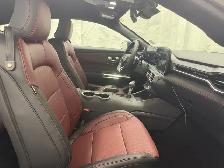2026 Ford Mustang - Photo 29
