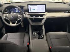 2027 Ford Explorer - Photo 17