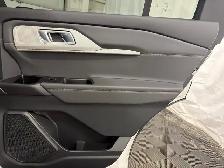 2027 Ford Explorer - Photo 33