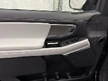 2027 Ford Expedition - Photo 13