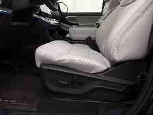 2027 Ford Expedition - Photo 18