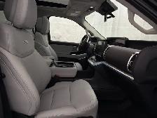 2027 Ford Expedition - Photo 33