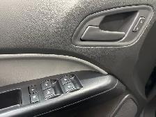 2020 Chevrolet Colorado 4WD V6 | TONNEAU COVER | WHEELS - Photo 19