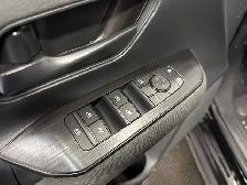 2025 Nissan Kicks S AWD | FULL WRAP | HEATED SEATS | REM START - Photo 17