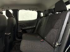 2025 Nissan Kicks S AWD | FULL WRAP | HEATED SEATS | REM START - Photo 35