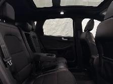 2023 Ford Escape ST-Line AWD Tech Pkg | VISTA ROOF | REM START - Photo 39