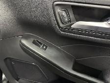 2023 Ford Escape ST-Line AWD Tech Pkg | VISTA ROOF | REM START - Photo 44
