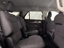 2025 Ford Explorer Active 4WD | LANE KEEP | HEATED SEATS | POWER - Photo 42