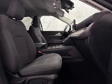 2025 Ford Explorer Active 4WD | LANE KEEP | HEATED SEATS | POWER - Photo 44