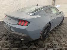 2026 Ford Mustang - Photo 11