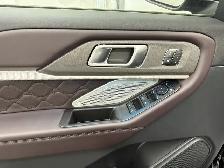 2027 Ford Explorer - Photo 13