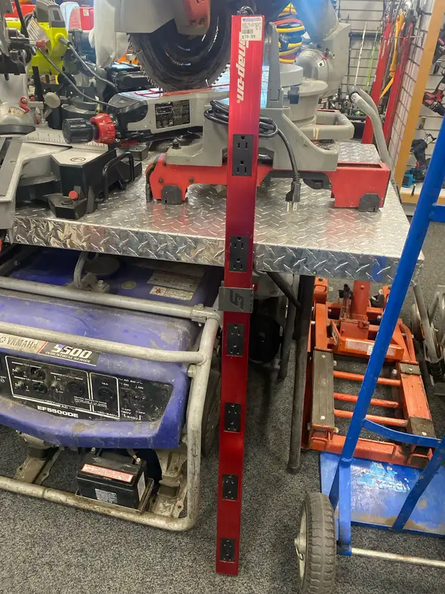 Snap On 12 Outlet Power Strip @ Cashopolis!!