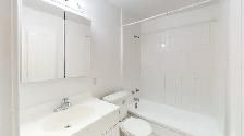 2 Bed 1 Bath Move-in Feb 1st 2027, steps to uOttawa campus - Photo 2