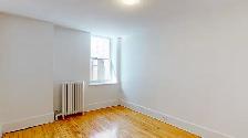 2 Bed 1 Bath Move-in Feb 1st 2027, steps to uOttawa campus - Photo 3