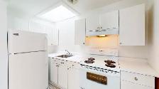 2 Bed 1 Bath Move-in Feb 1st 2027, steps to uOttawa campus - Photo 9