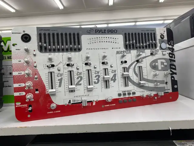 PylePYD1948 DJ Mixer