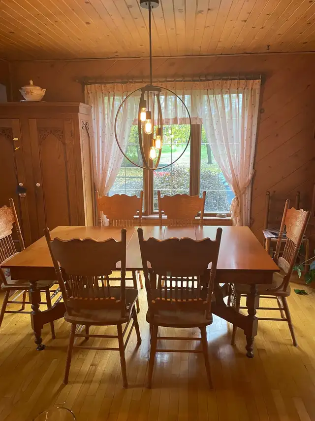 Magnifique ensemble de cuisine en bois – Style antique