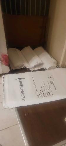 Heavy duty grain bags. - Photo 3