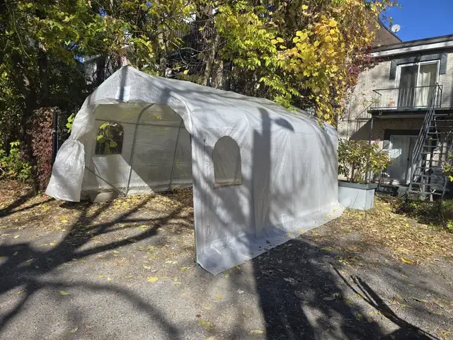 Location d'abri Tempo à MONTRÉAL (H1S) — tout inclus 495 $