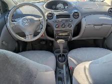 2003 Toyota Echo Sedan Low KM Fuel Efficient Vehicle Air Conditi - Photo 12