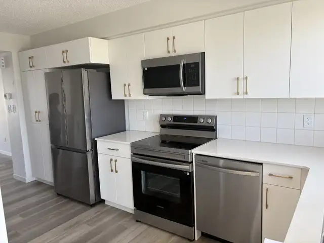 2024 Built Townhouse in Secord | 2 Bed | Garage | Move-In Ready