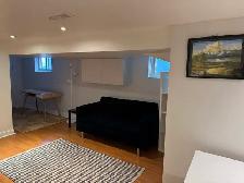 Furnished 1 bdrm   den basement apt East York, Woodbine/Danforth - Photo 2