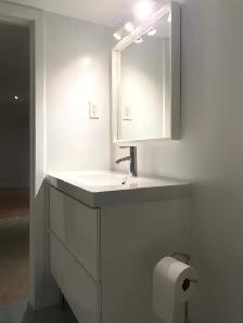 Furnished 1 bdrm   den basement apt East York, Woodbine/Danforth - Photo 7