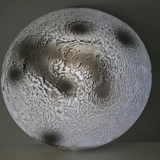 UNCLE MILTON "MOON IN MY ROOM" WALL LIGHT – TESTED – $10
