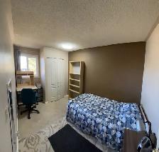 Cross Road UoL Female House/Room Furnished Utility Internet inc