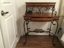 Beautiful desk - Photo 2