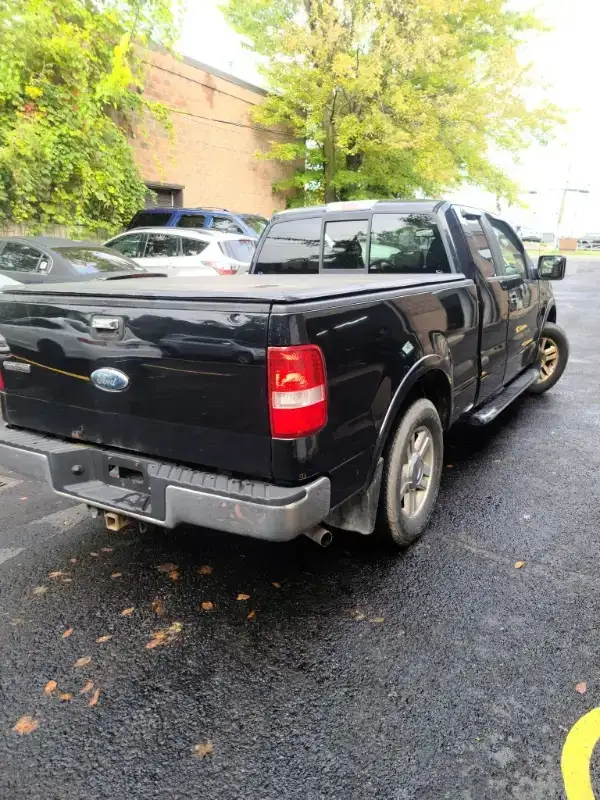 2007 Ford F-150 Lariat Pick-up Truck