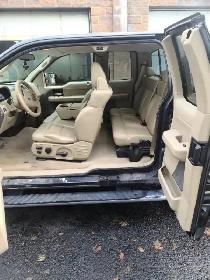 2007 Ford F-150 Lariat Pick-up Truck - Photo 2