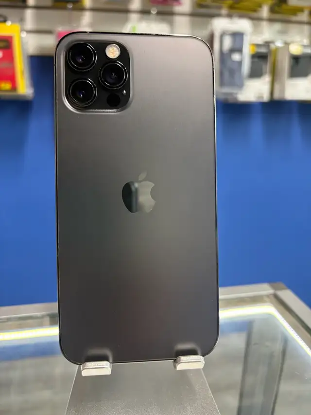 iPhone 12 Pro 256gb (Store Warranty)
