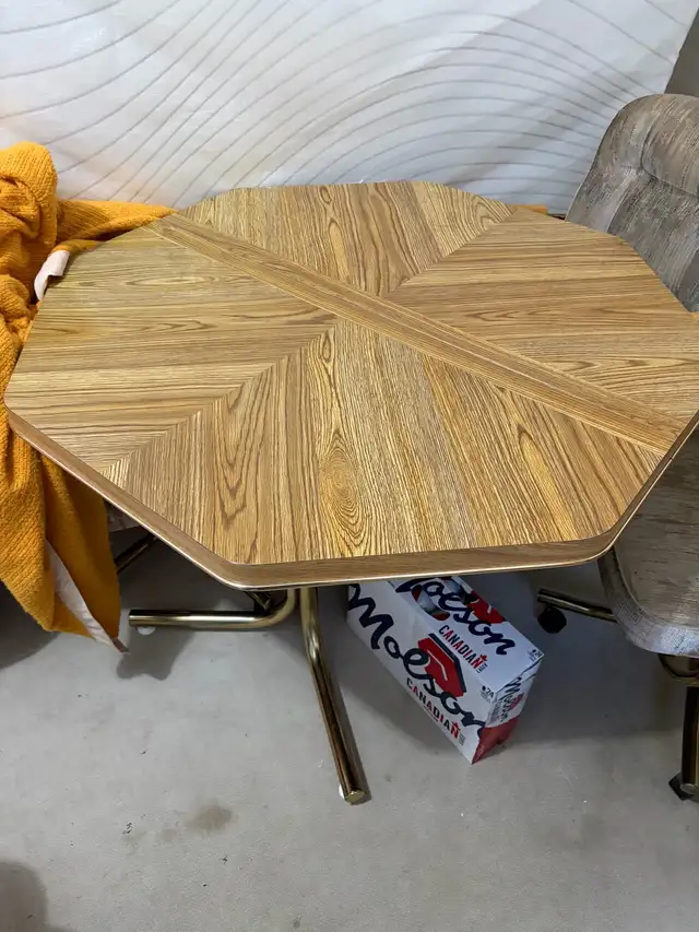Kitchen Table and Chairs