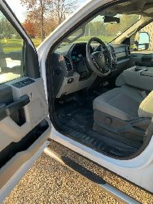 2017 Ford F250 4X4 - Photo 5