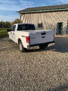 2017 Ford F150 4X4 - Photo 2