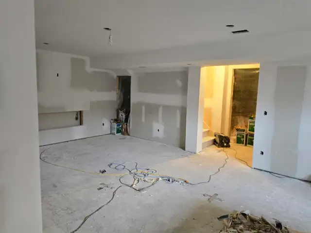 drywall sanding crew needed.