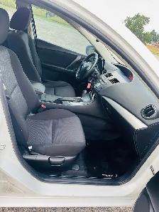13 MAZDA 3 2L 187K Accident Free - Automatic- Safety 2 yrs Wrnty - Photo 6