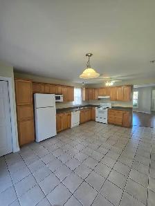 Quiet 2-Bedroom in Desirable 50  Westside Building - Photo 5