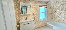 A Beautiful 2-storey, 2-bedroom house in downtown Hull! - Photo 3