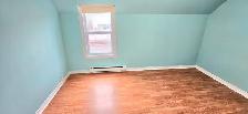 A Beautiful 2-storey, 2-bedroom house in downtown Hull! - Photo 5