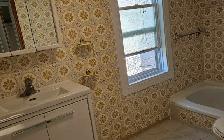 A Beautiful 2-storey, 2-bedroom house in downtown Hull! - Photo 10