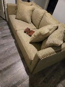 Two Cousin Couch - Photo 2