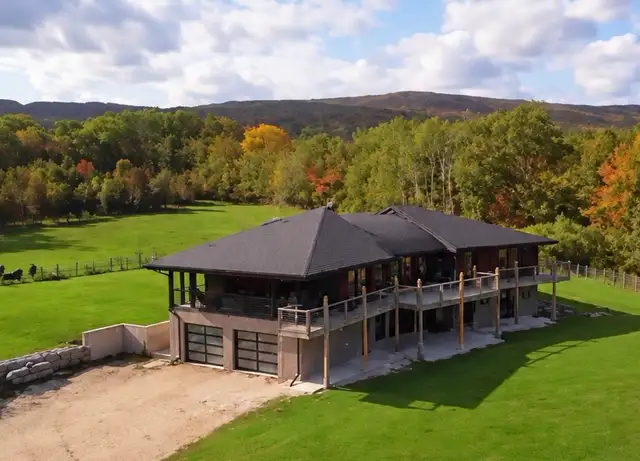 Ski Season Rental beside Osler Bluffs & Blue Mountain