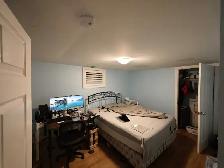 one private room available for rent in four bedroom house - Photo 3