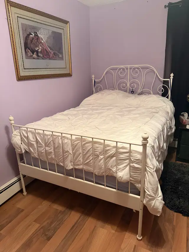 $500 OBO 2 DOUBLE size mattress’ & 1 bedframe bundle .