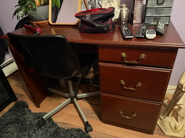 $100 OBO. make up table or desk with roller chair