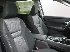 2026 Nissan Rogue SV Moonroof DEMO SALE - SAVE $$ - CALL 902-4 - Photo 25