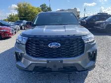 2025 Ford Explorer ST-Line - Photo 8